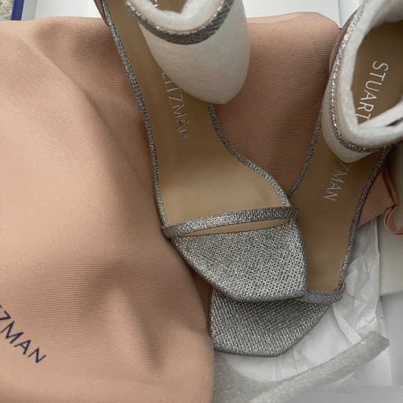 NWT Stuart Weitzman Nudistcurve 100 in Silver/New Noir 38.5 - Picture 3 of 5